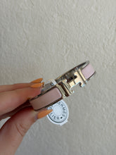 Load image into Gallery viewer, Hermes - Clic H Bracelet  - Silver/Rose Candeur - PM (xs/s) - RRP$1235 - As new
