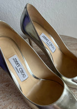 Load image into Gallery viewer, Jimmy Choo - Pump Heels - Gold - 37
