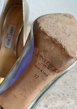 Load image into Gallery viewer, Jimmy Choo - Pump Heels - Gold - 37
