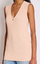 Load image into Gallery viewer, Chanel - Knitted Vest - Peach - 42
