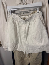 Load image into Gallery viewer, Lee Matthews - Denim Shorts - White - 2
